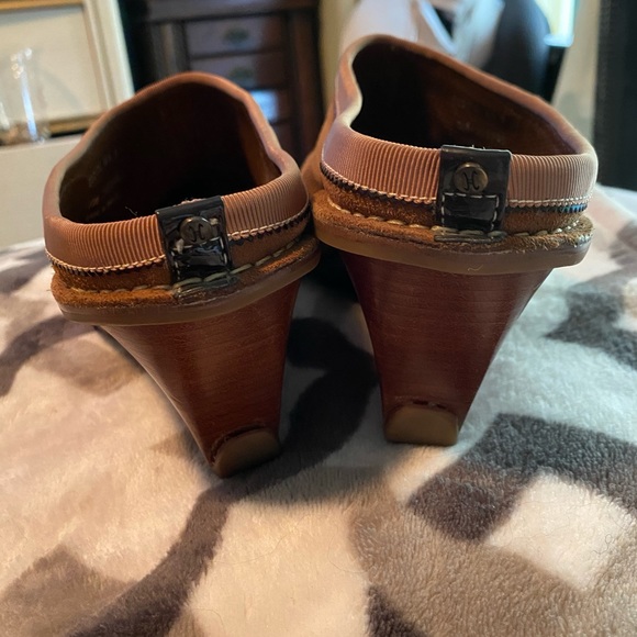 Cole Haan camel colored suede clog wedge heels - Picture 3 of 8